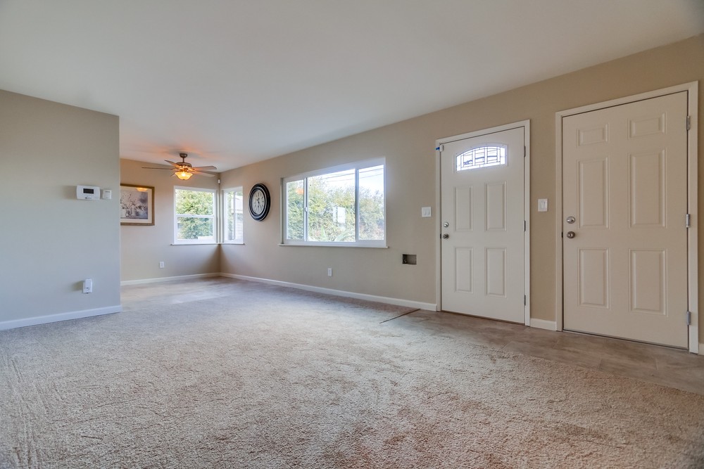 Virtual tour photo 10 of 47 for 4921 Reynolds St
