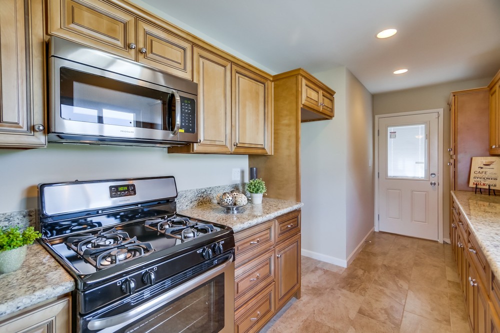 Virtual tour photo 17 of 47 for 4921 Reynolds St