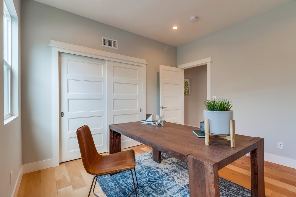 Virtual tour photo 35 of 80 for 4925 Emelene St