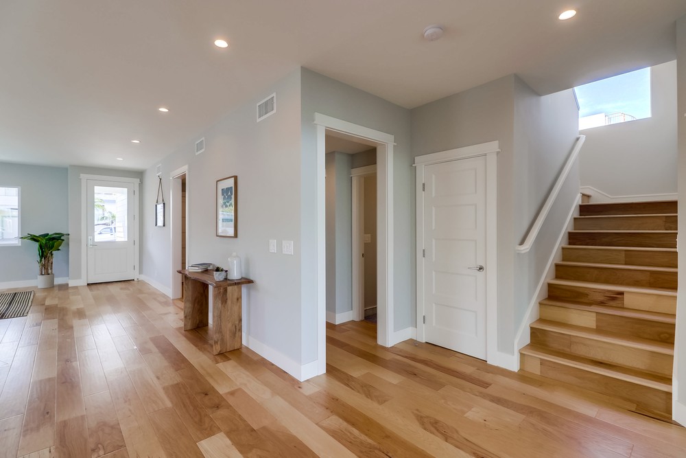 Virtual tour photo 37 of 80 for 4925 Emelene St