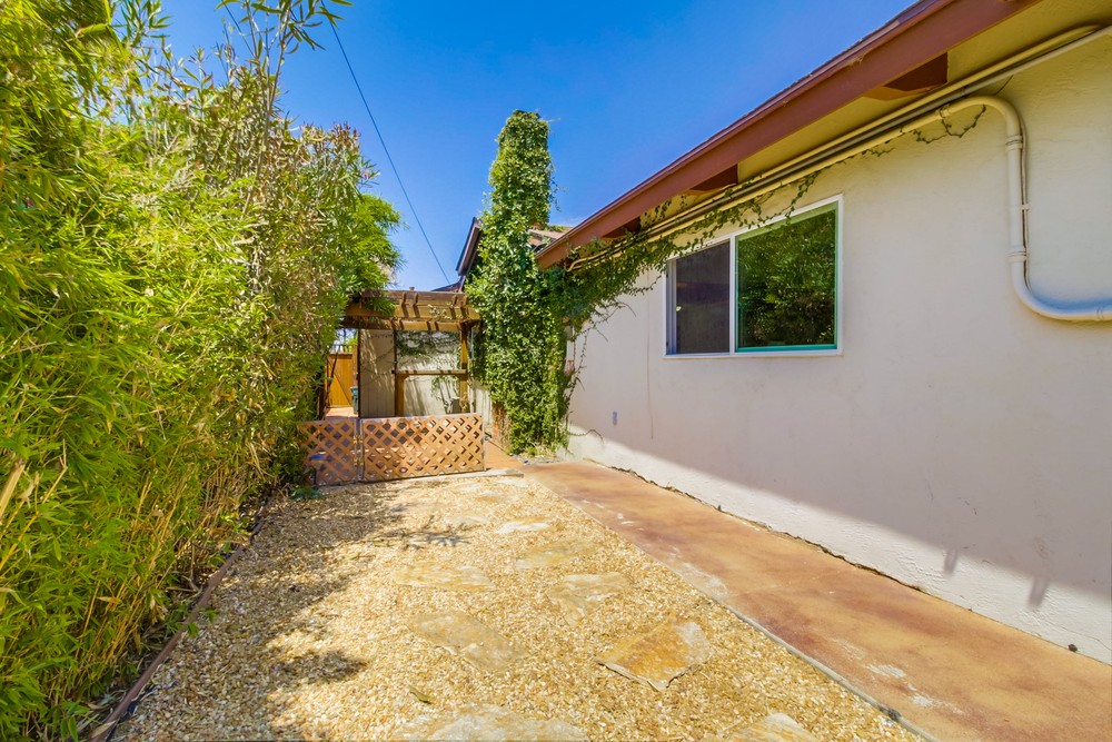Virtual tour photo 47 of 52 for 4925 Rebel Rd