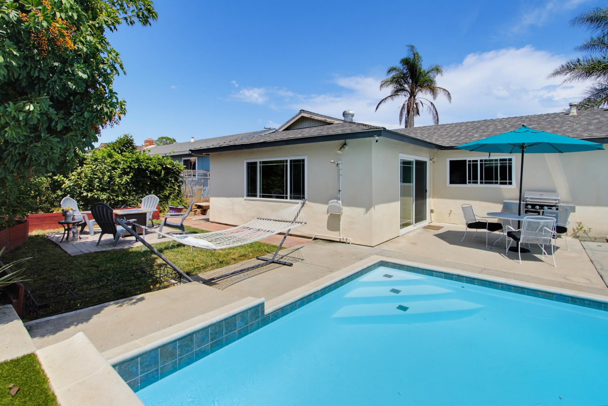 Virtual tour photo 40 of 45 for 4925 Siesta Dr