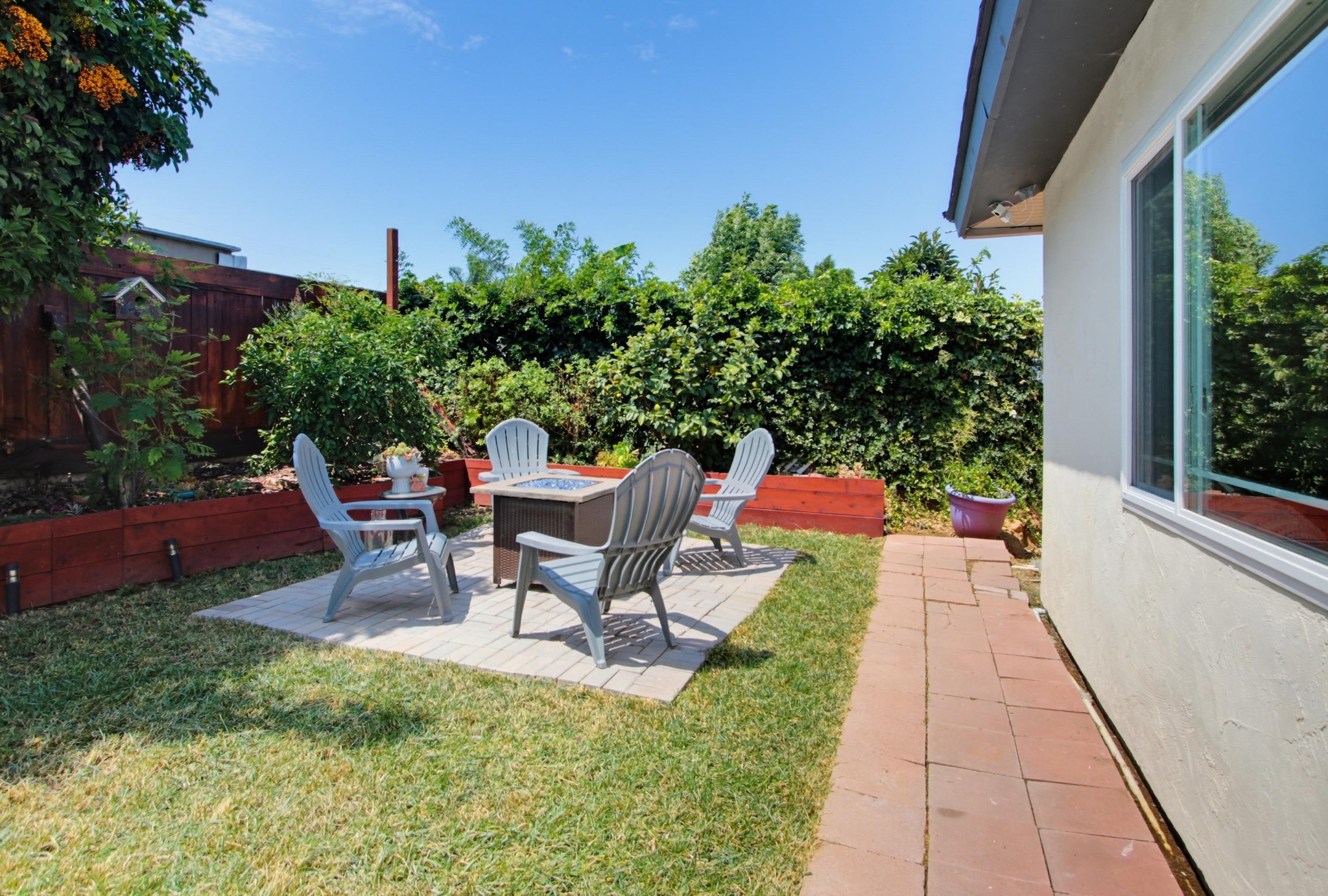 Virtual tour photo 41 of 45 for 4925 Siesta Dr
