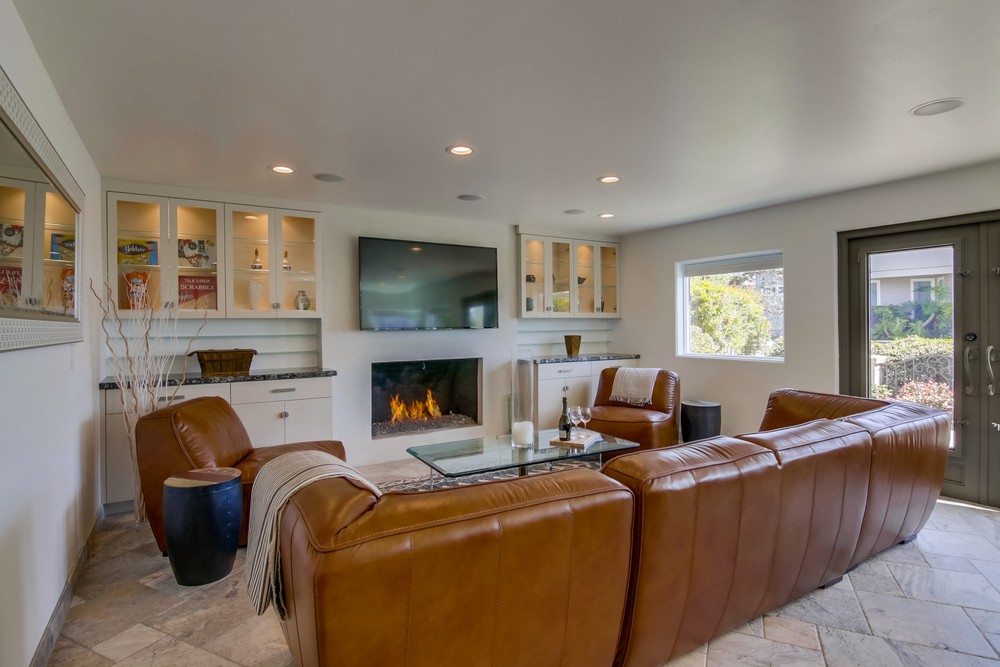 Virtual tour photo 58 of 112 for 4926 Crystal Dr