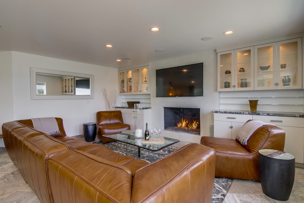 Virtual tour photo 60 of 112 for 4926 Crystal Dr