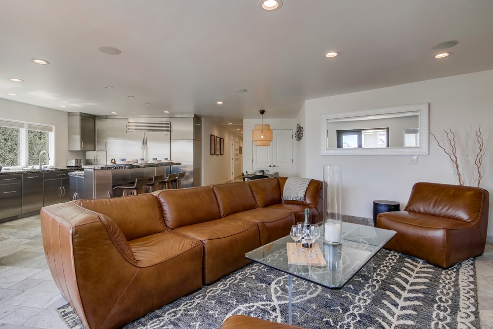 Virtual tour photo 61 of 112 for 4926 Crystal Dr