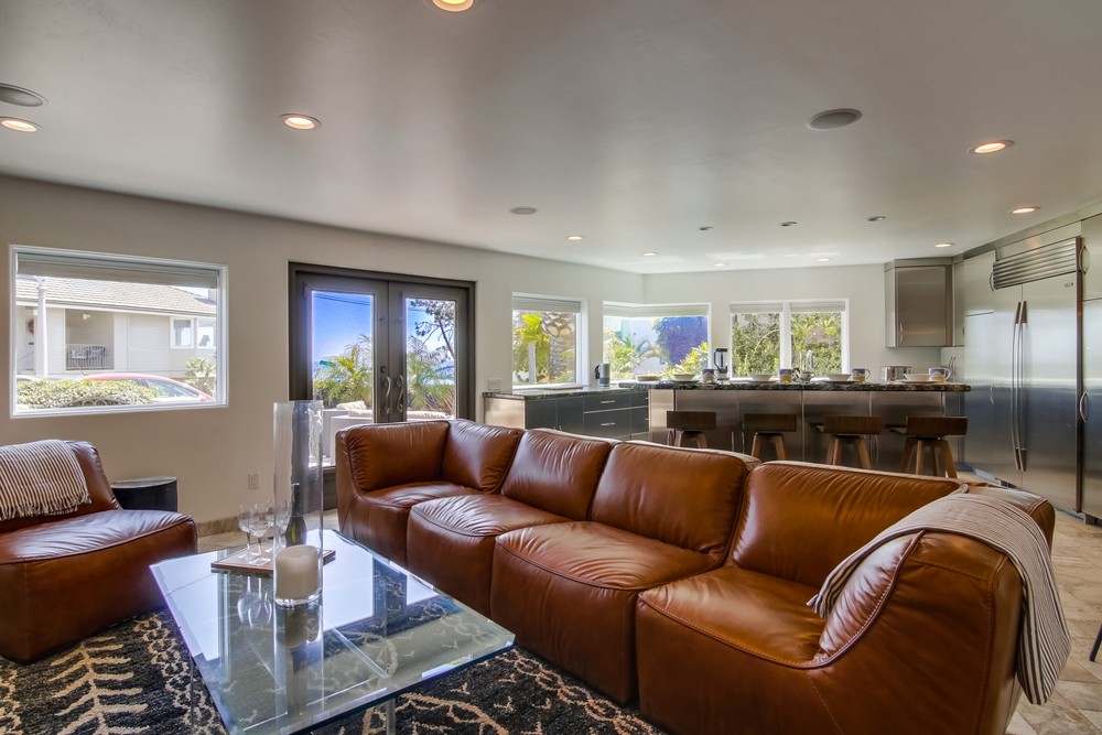 Virtual tour photo 62 of 112 for 4926 Crystal Dr
