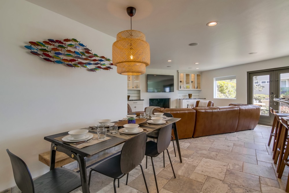 Virtual tour photo 64 of 112 for 4926 Crystal Dr