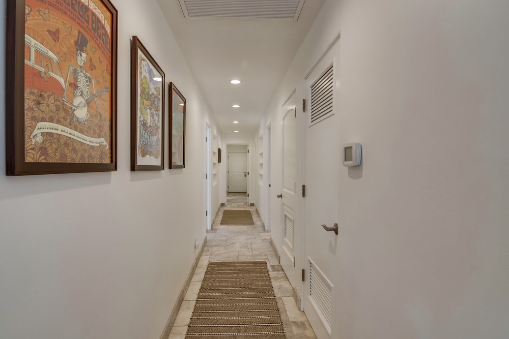 Virtual tour photo 75 of 112 for 4926 Crystal Dr