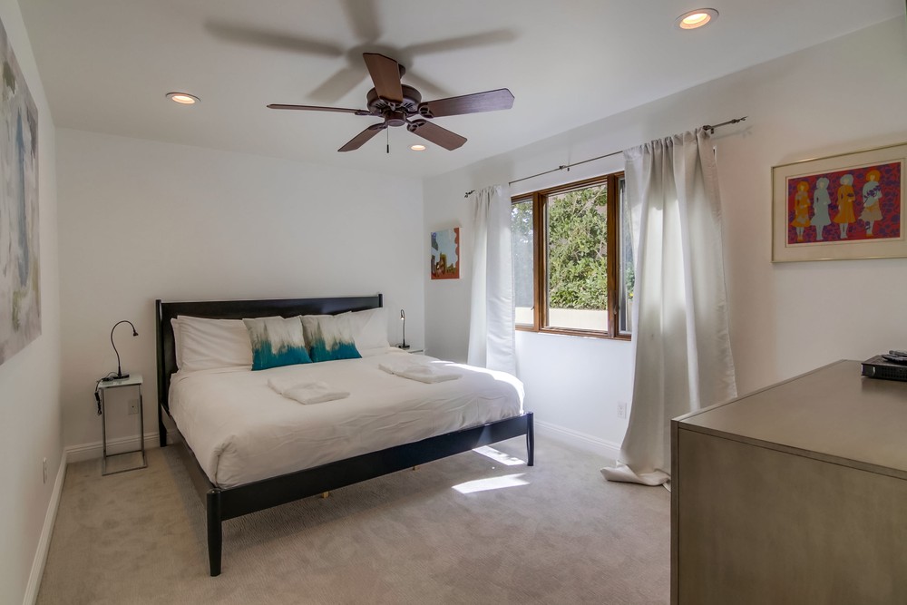 Virtual tour photo 76 of 112 for 4926 Crystal Dr