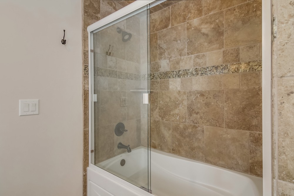 Virtual tour photo 86 of 112 for 4926 Crystal Dr