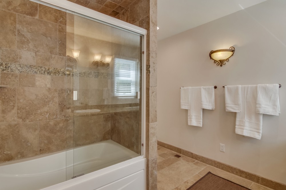 Virtual tour photo 87 of 112 for 4926 Crystal Dr