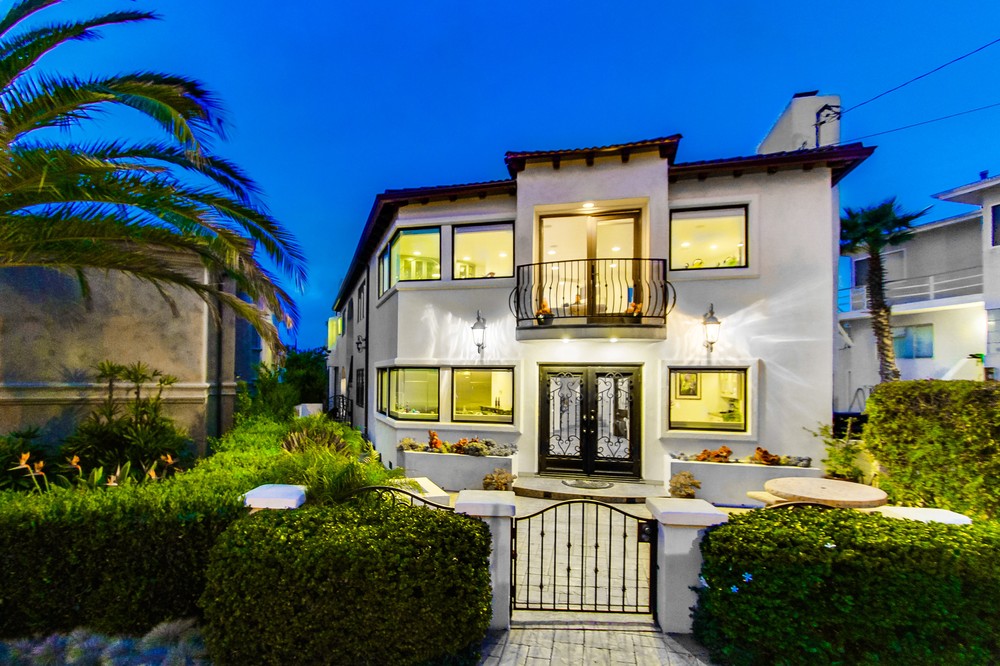 Virtual tour photo 1 of 60 for 4928 Crystal Drive