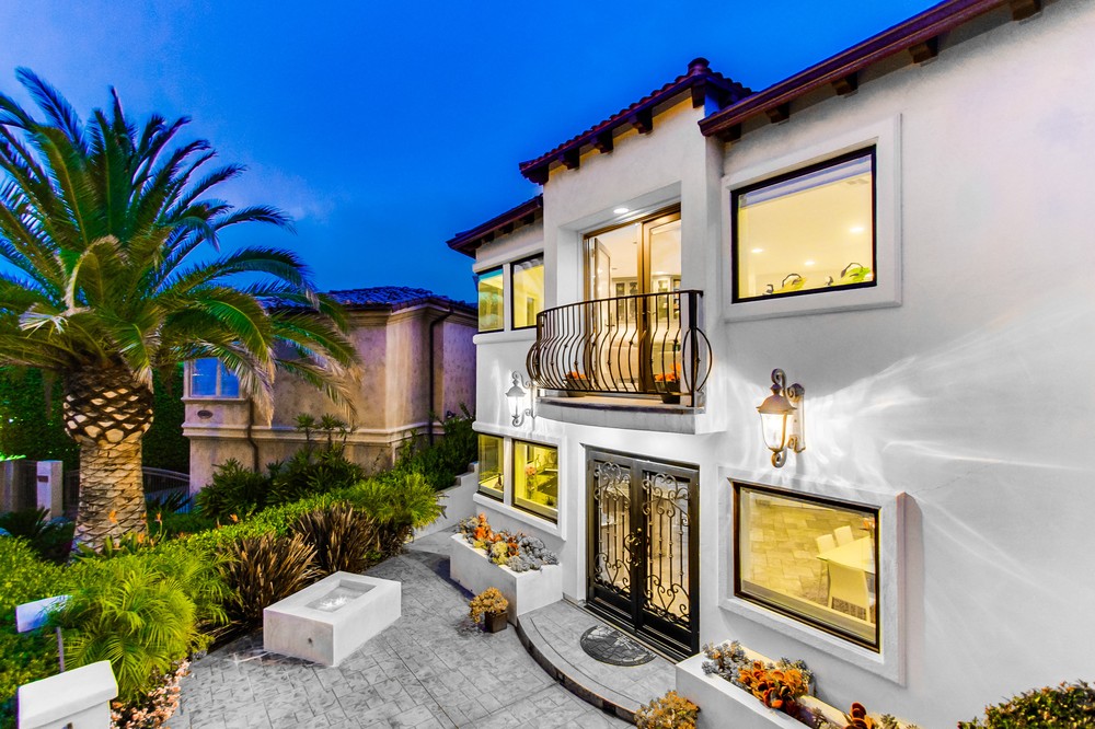 Virtual tour photo 4 of 60 for 4928 Crystal Drive