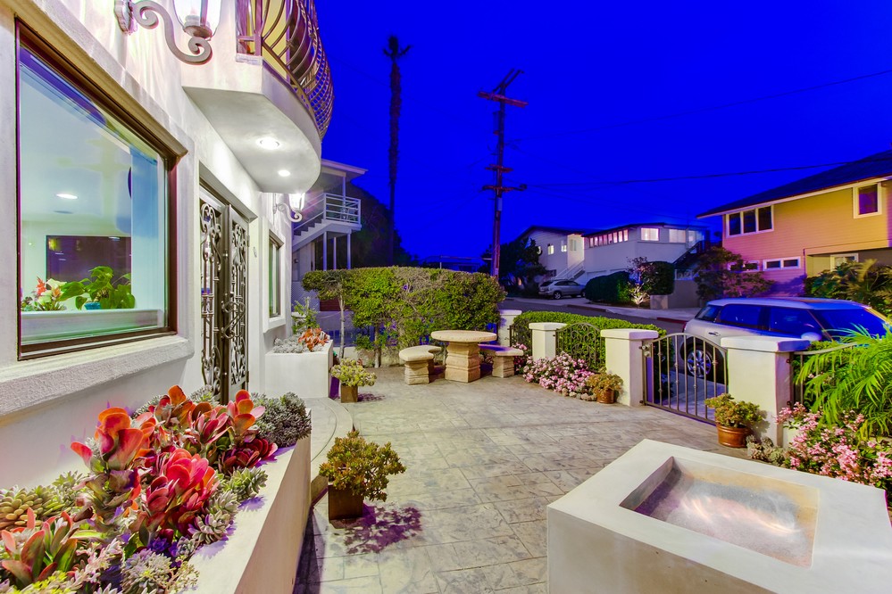 Virtual tour photo 9 of 60 for 4928 Crystal Drive