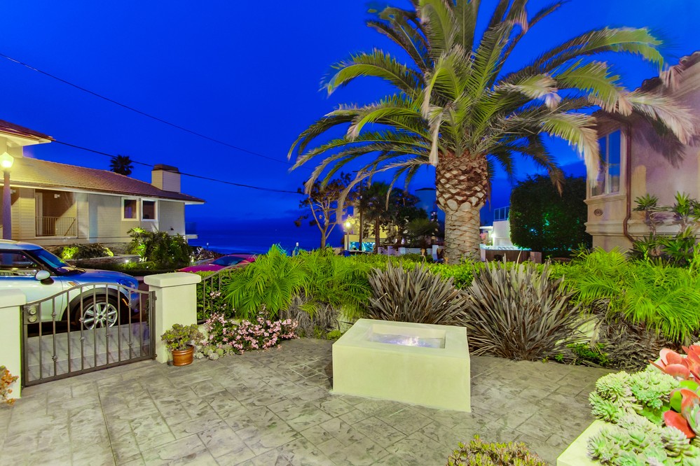Virtual tour photo 10 of 60 for 4928 Crystal Drive