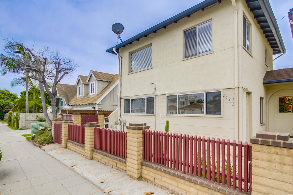 Virtual tour photo 4 of 32 for 4928 Mission Blvd