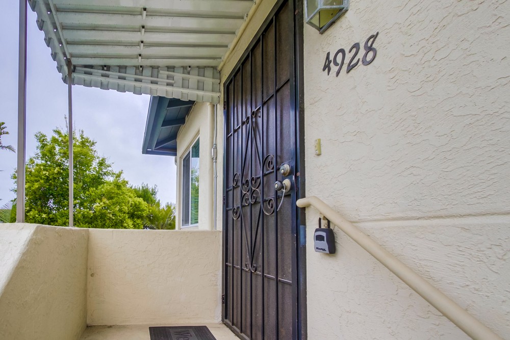 Virtual tour photo 7 of 32 for 4928 Mission Blvd