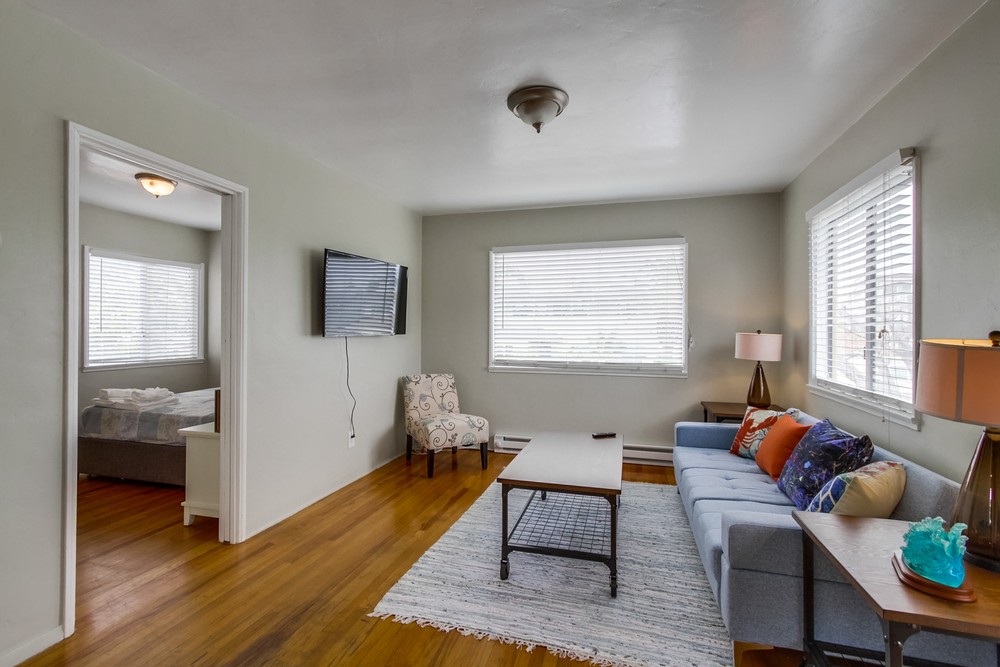 Virtual tour photo 8 of 32 for 4928 Mission Blvd