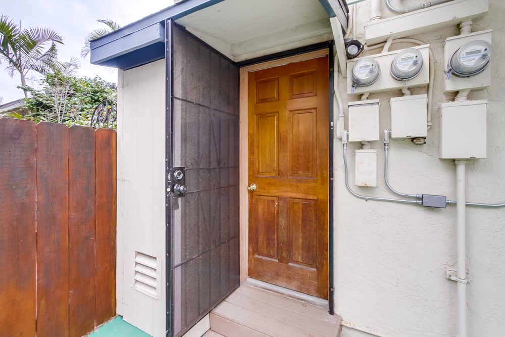 Virtual tour photo 22 of 32 for 4928 Mission Blvd