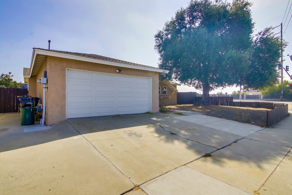 Virtual tour photo 3 of 35 for 493 Briarwood Rd