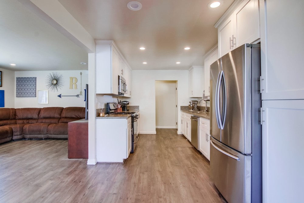 Virtual tour photo 18 of 35 for 493 Briarwood Rd