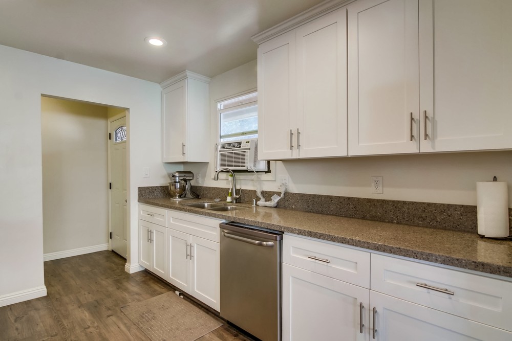 Virtual tour photo 22 of 35 for 493 Briarwood Rd