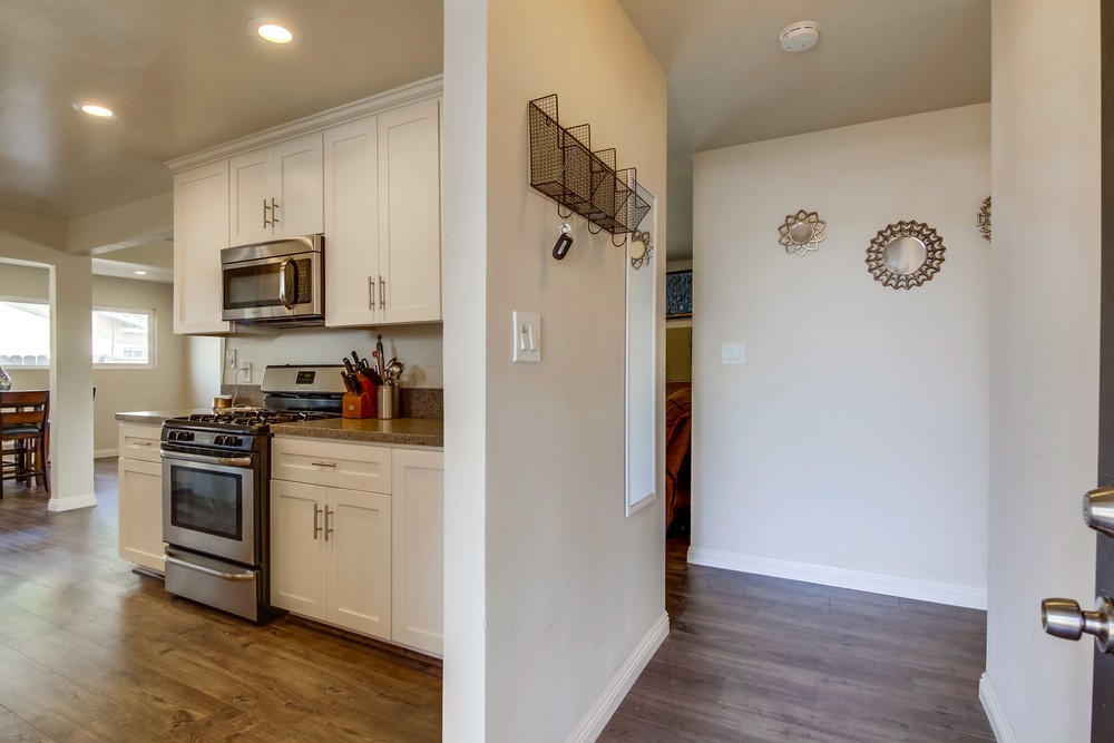 Virtual tour photo 24 of 35 for 493 Briarwood Rd