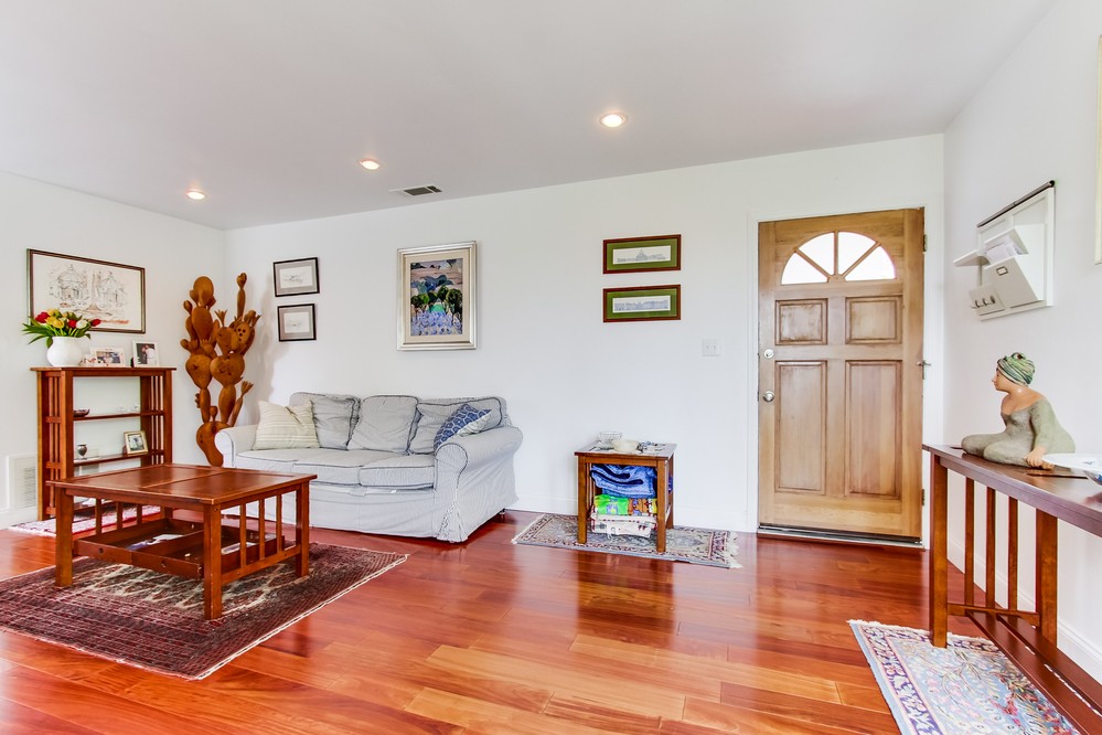 Virtual tour photo 7 of 34 for 4930 Emelene Street