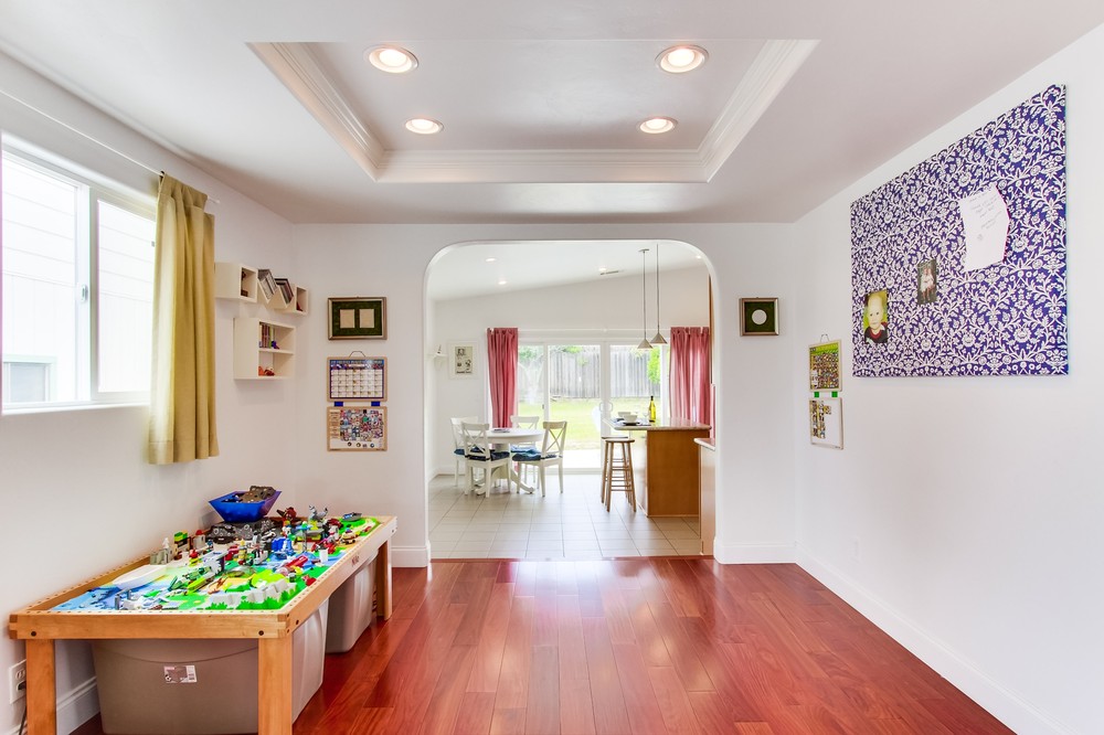 Virtual tour photo 10 of 34 for 4930 Emelene Street