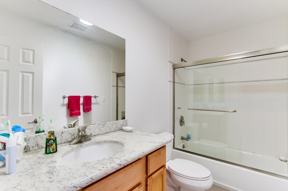 Virtual tour photo 17 of 34 for 4930 Emelene Street