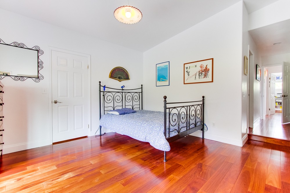 Virtual tour photo 19 of 34 for 4930 Emelene Street