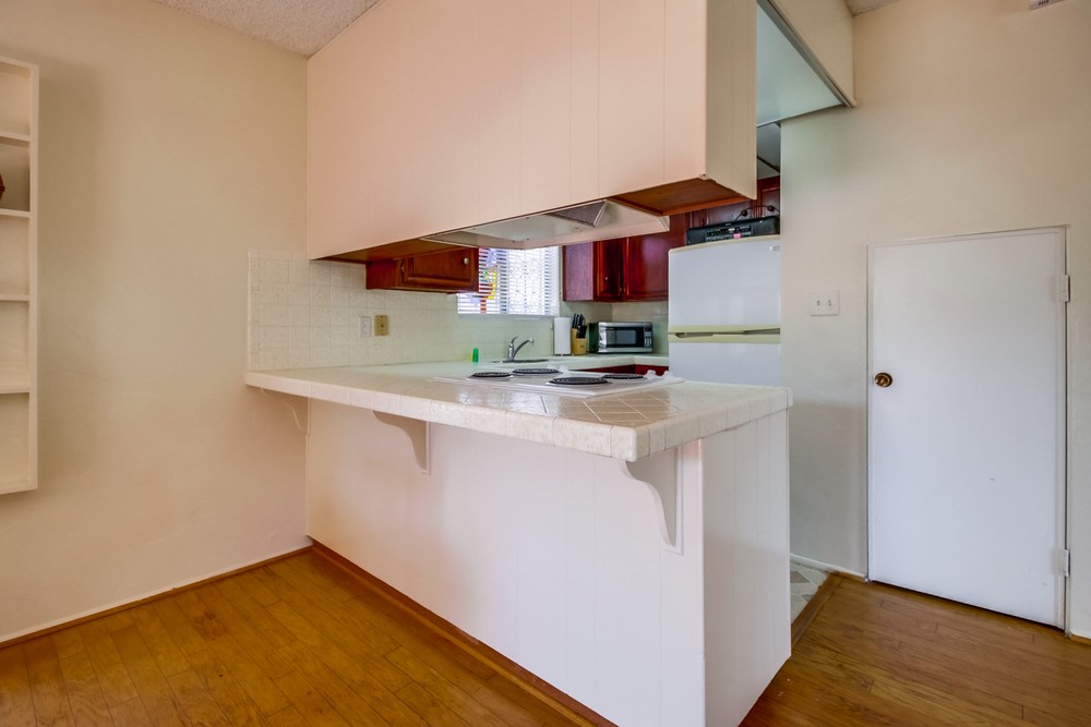 Virtual tour photo 16 of 37 for 4930 Mission Blvd
