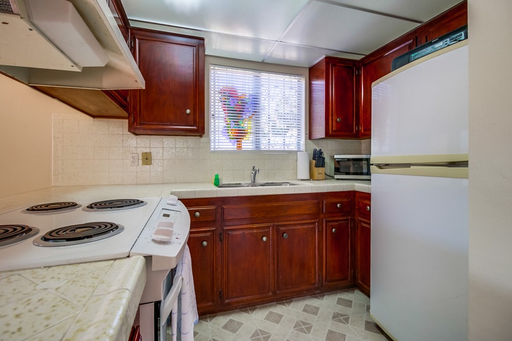 Virtual tour photo 18 of 37 for 4930 Mission Blvd
