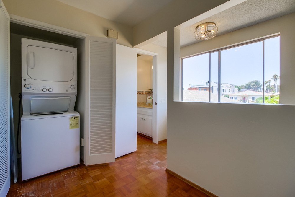 Virtual tour photo 27 of 37 for 4930 Mission Blvd