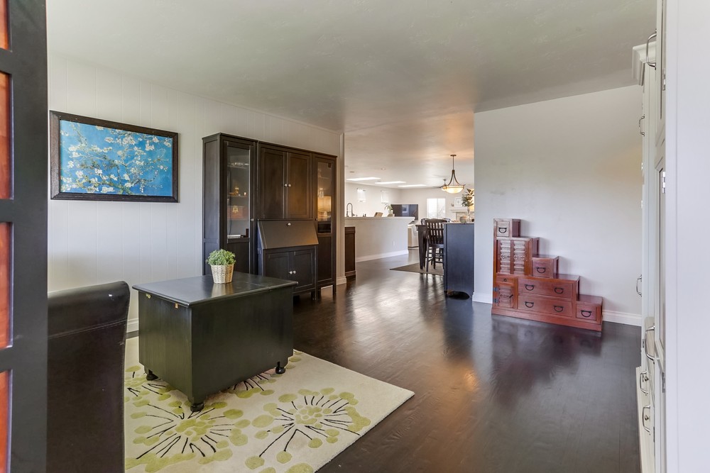 Virtual tour photo 5 of 36 for 4932 Hidalgo Ave