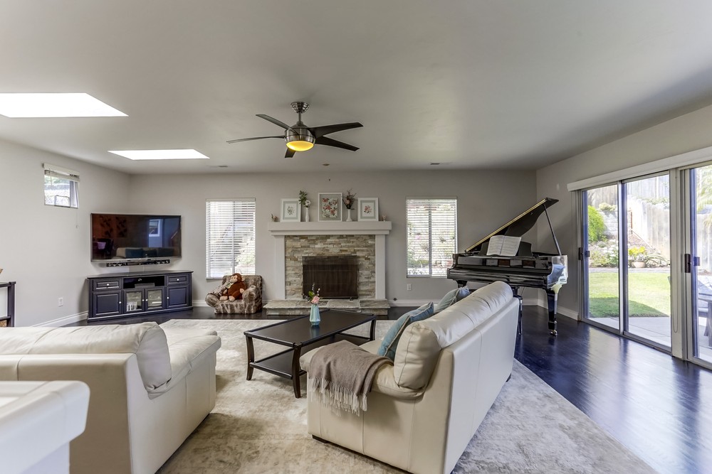 Virtual tour photo 8 of 36 for 4932 Hidalgo Ave