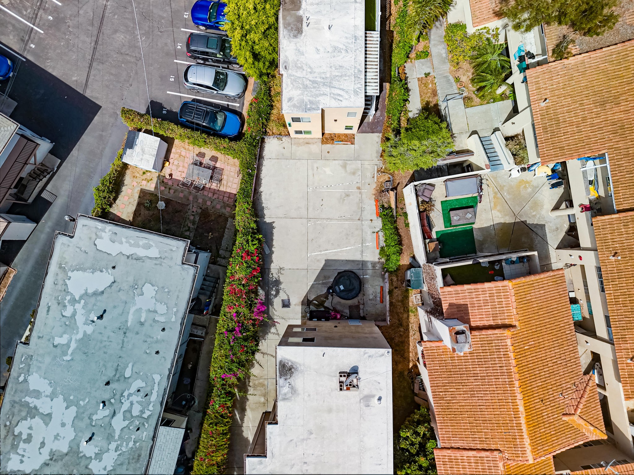 Virtual tour photo 7 of 19 for 4934-36 W Point Loma Blvd