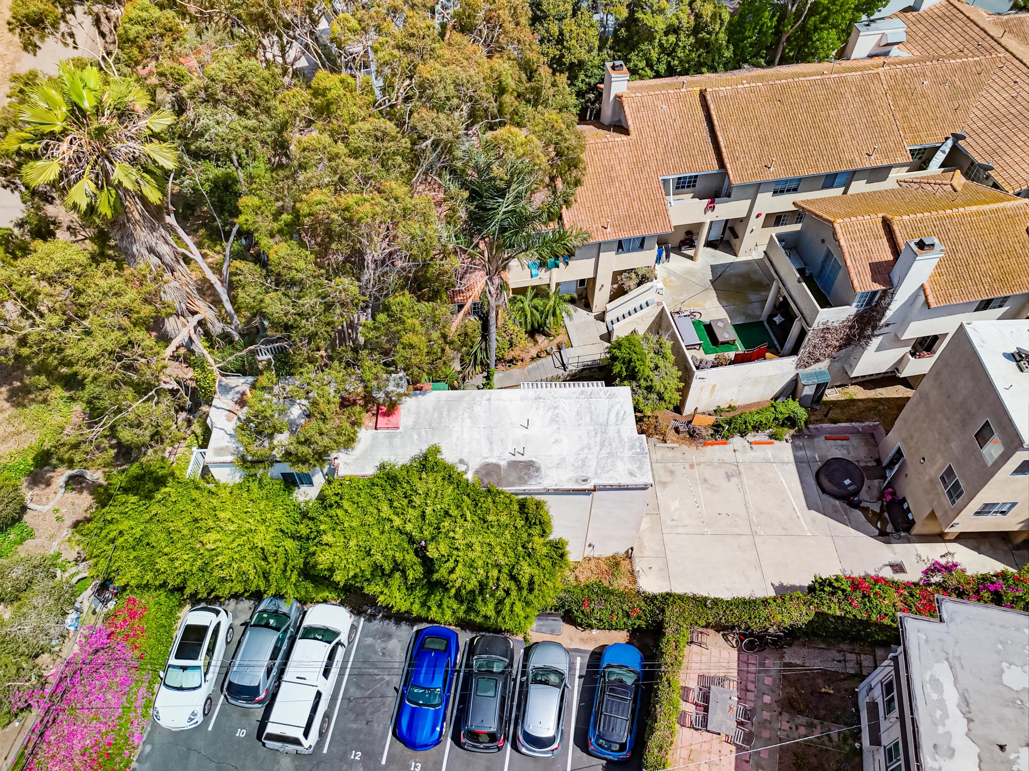 Virtual tour photo 12 of 19 for 4934-36 W Point Loma Blvd
