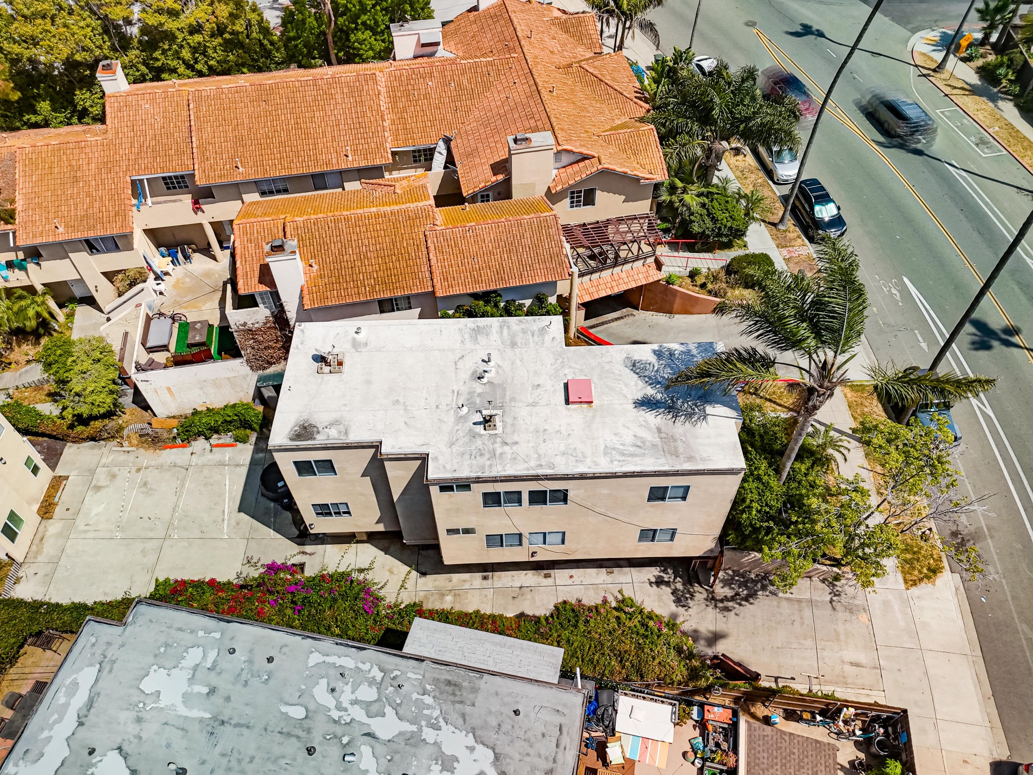 Virtual tour photo 13 of 19 for 4934-36 W Point Loma Blvd