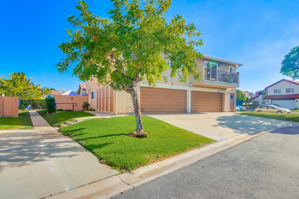 Virtual tour photo 1 of 44 for 4934 Via Lapiz