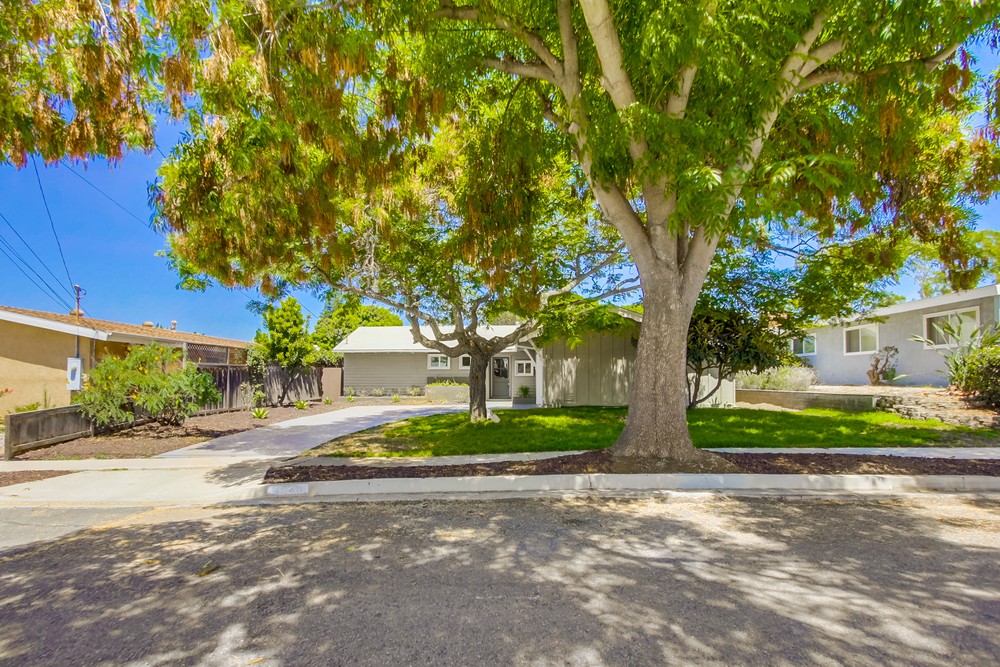 Virtual tour photo 3 of 36 for 4940 Mt Harris Dr