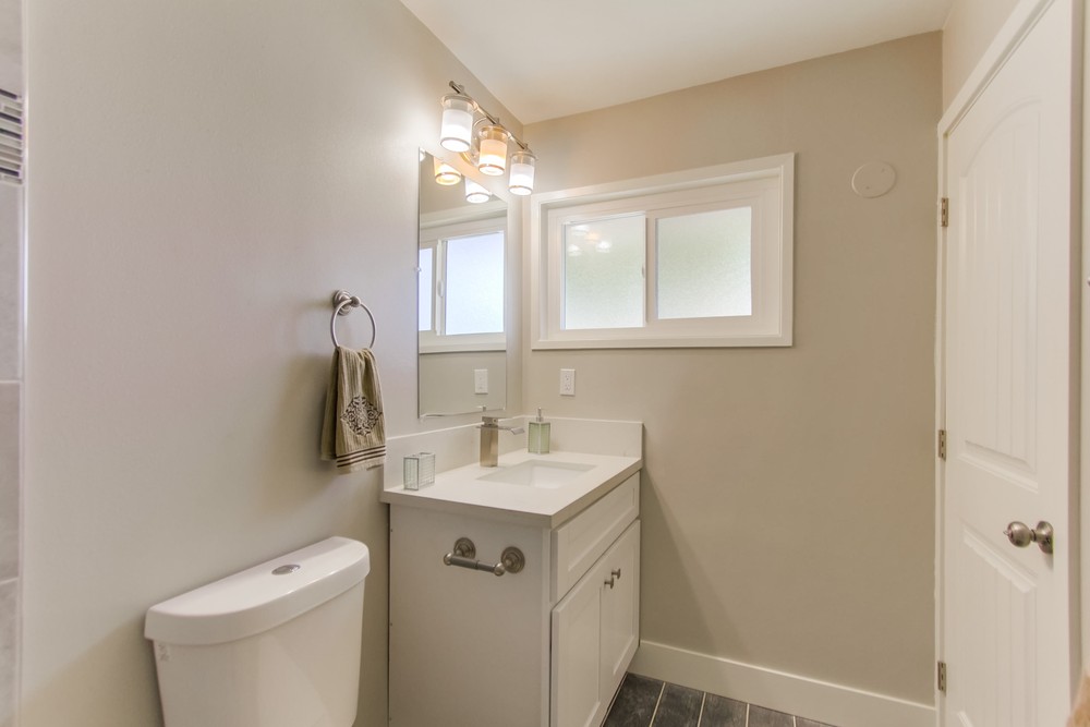 Virtual tour photo 22 of 36 for 4940 Mt Harris Dr