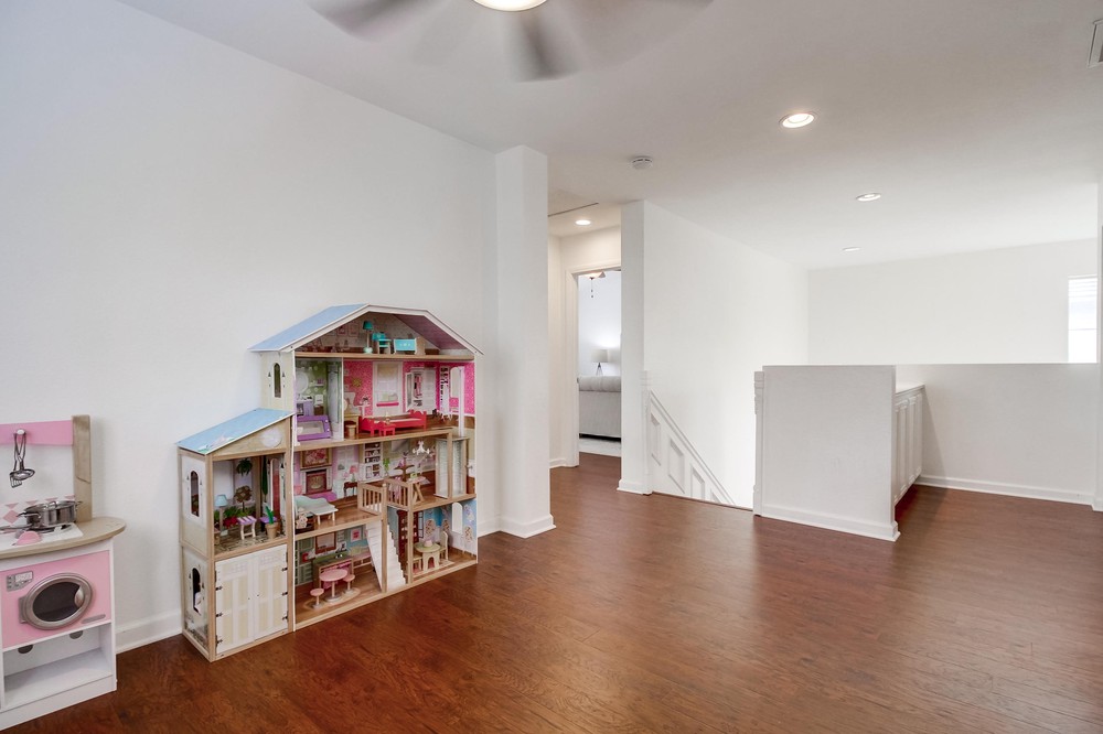 Virtual tour photo 36 of 79 for 4941 Lemat Pl