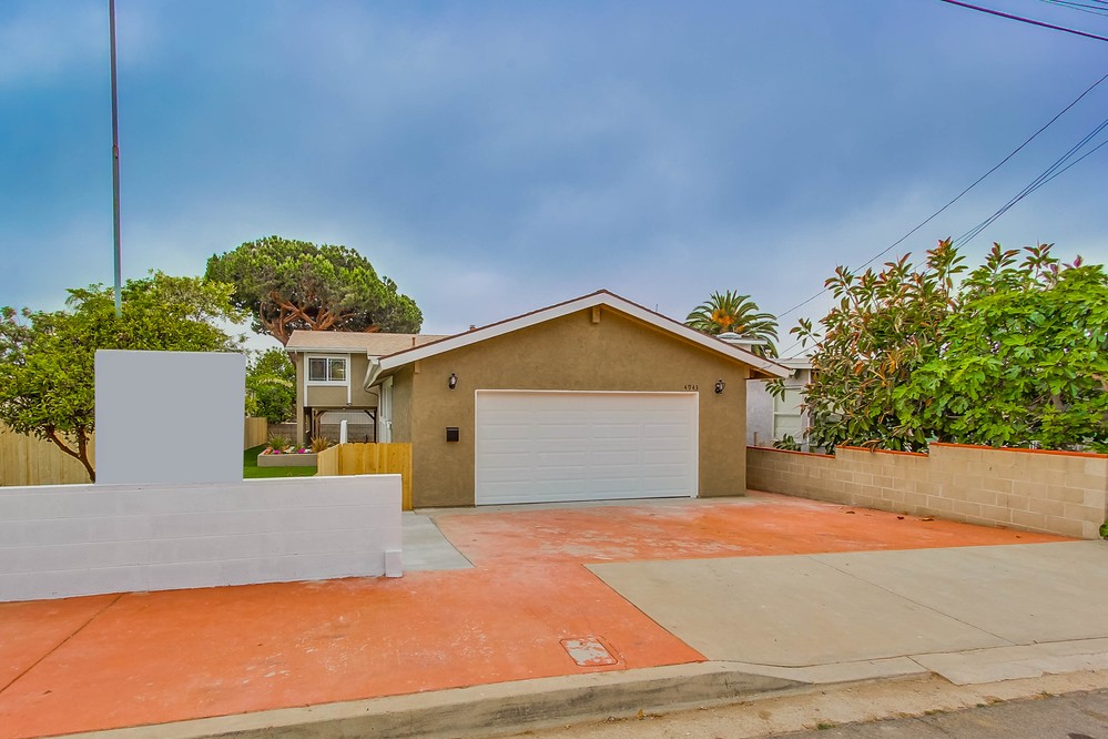 Virtual tour photo 4 of 45 for 4943 Lillian Street