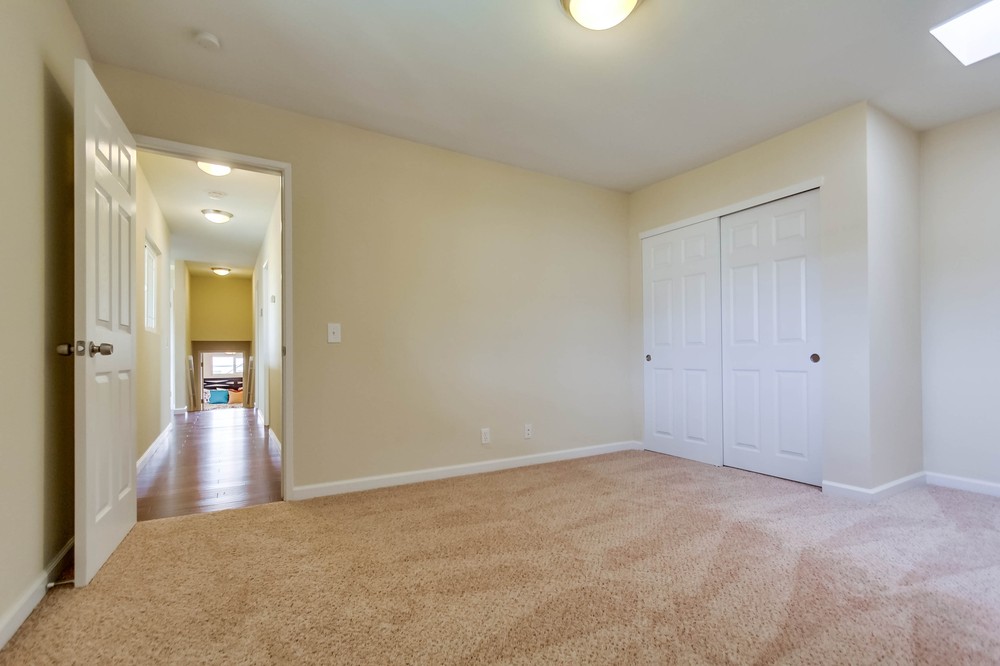 Virtual tour photo 28 of 45 for 4943 Lillian Street