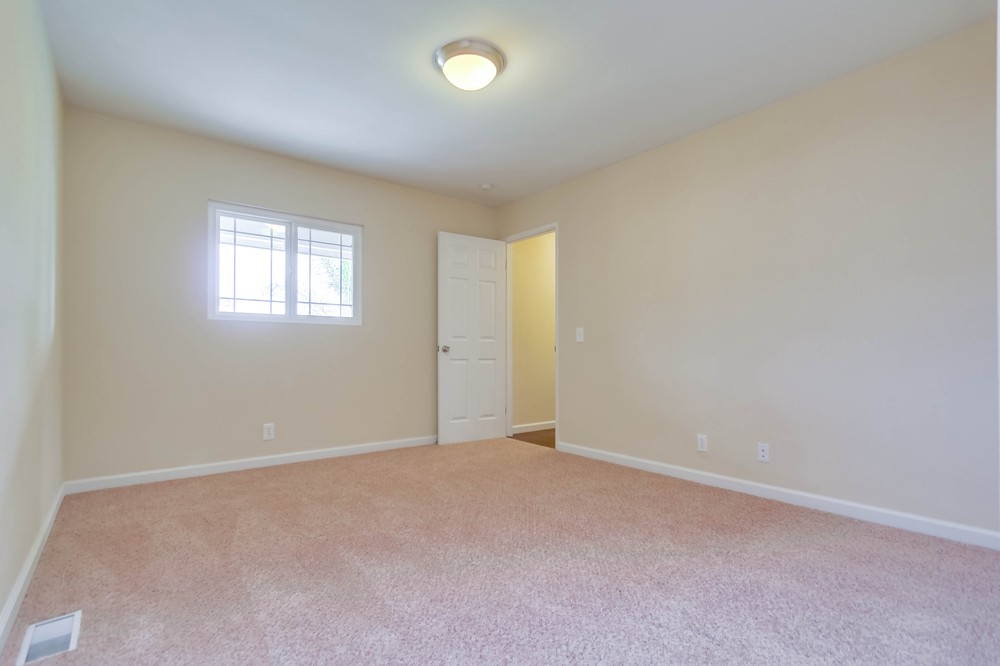 Virtual tour photo 29 of 45 for 4943 Lillian Street