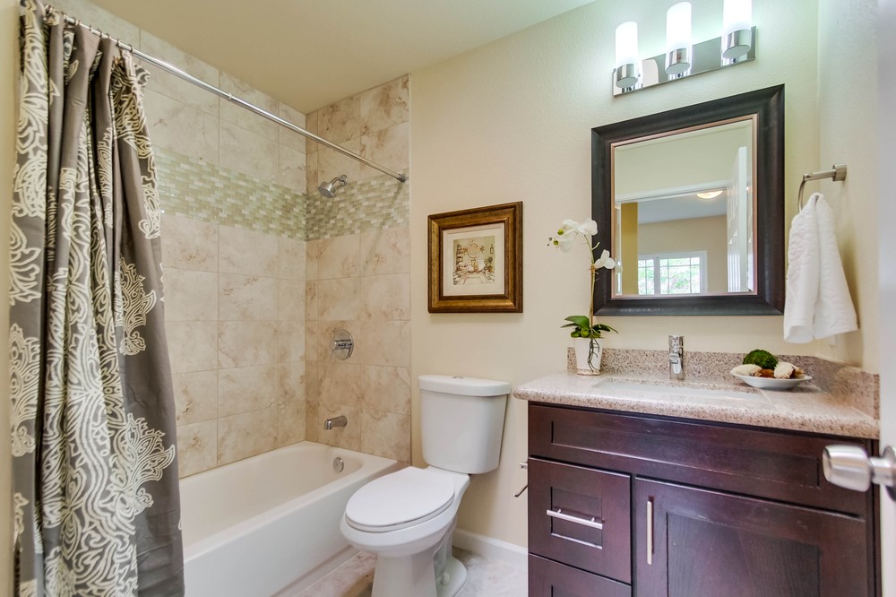 Virtual tour photo 33 of 45 for 4943 Lillian Street