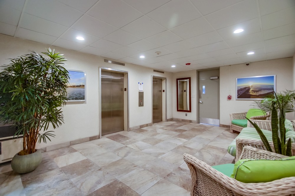 Virtual tour photo 7 of 50 for 4944 Cass St
