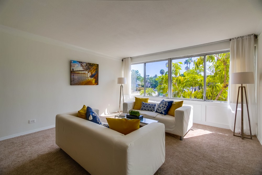 Virtual tour photo 13 of 50 for 4944 Cass St